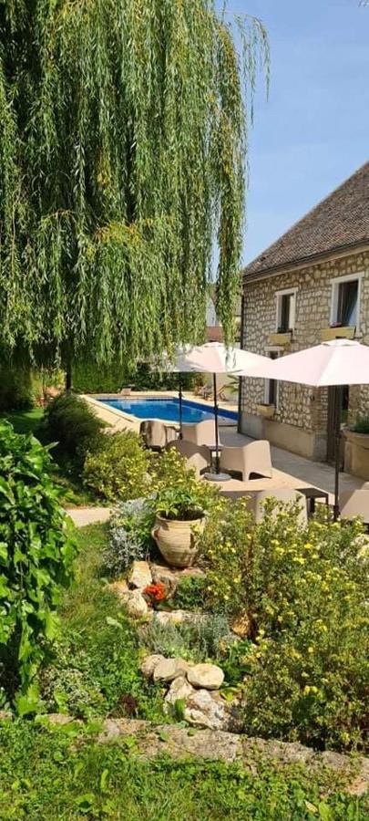 Au Fil De L'O Bed and Breakfast Bisseuil Exteriör bild